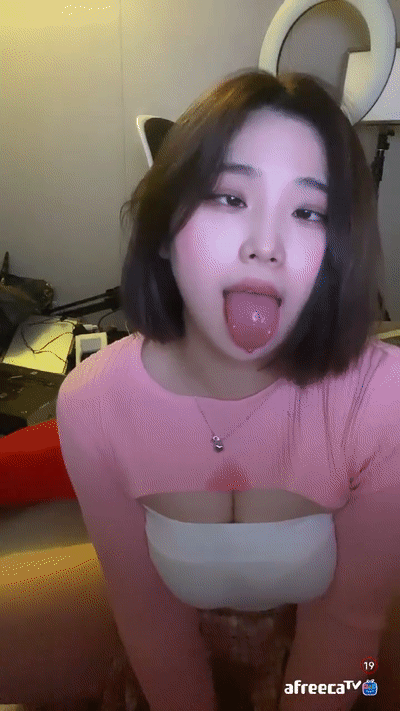 17455825141044.gif